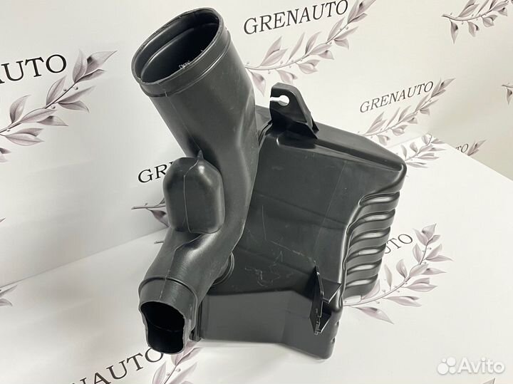 Резонатор воздушного фильтра Honda Accord 8 2.4