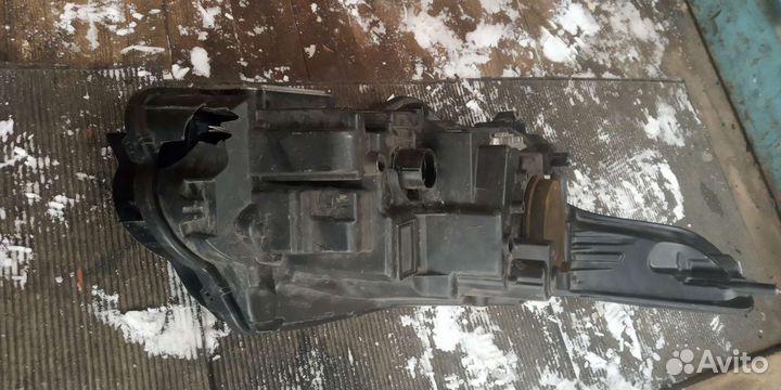 Фара левая lend rover range rover