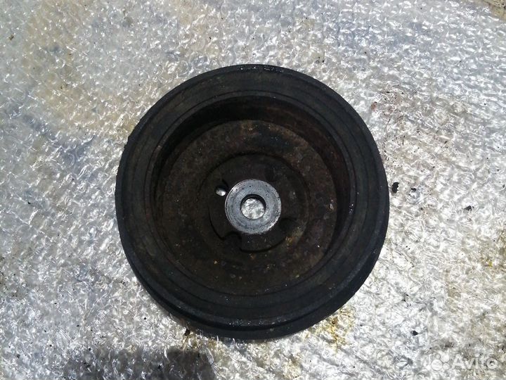 Шкив коленвала 4G18 Mitsubishi Lanser 9