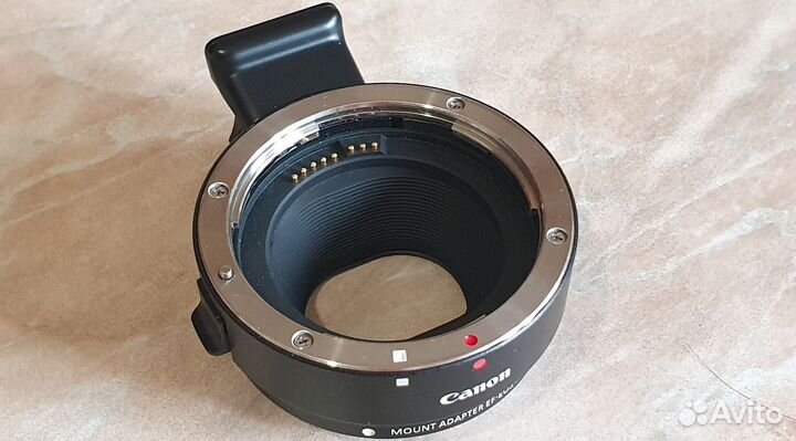 Адаптер Canon Mount Adapter EF-EOS M