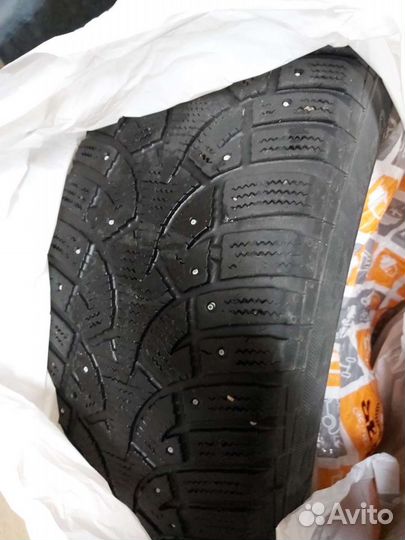 Continental Conti4x4IceContact 235/65 R17