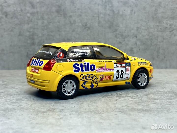 Коллекционная модель Fiat Stilo racer 1:43