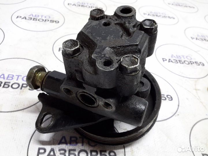 Насос гидроусилителя руля Nissan Primera P11