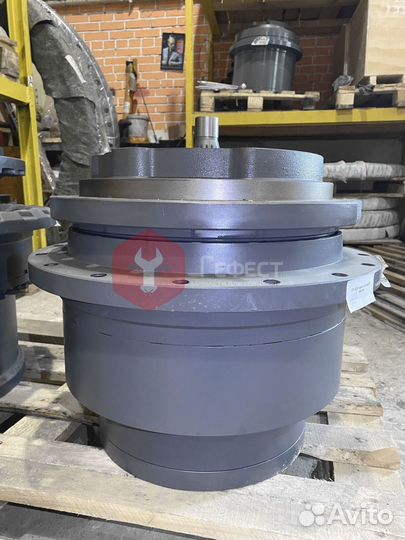 Редуктор хода EC290CNL 14528258