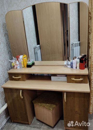 Спальный гарнитур