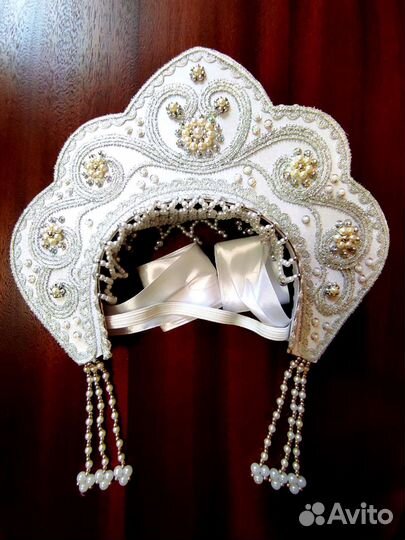 Кокошник для Снегурочки новый