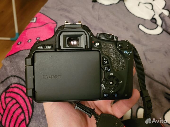 Продам фотоаппарат Canon 600d