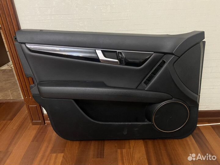 Обшивка mercedes 204