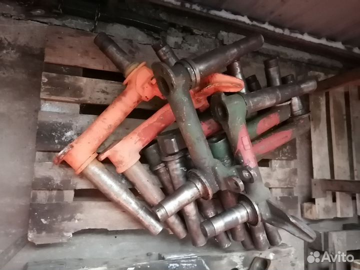 Балансир передний мтлб