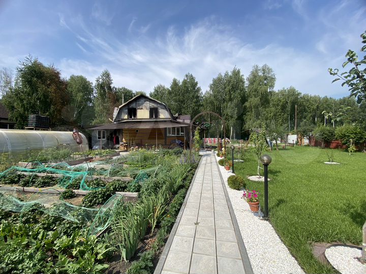 Дом 200 м² на участке 25 сот.