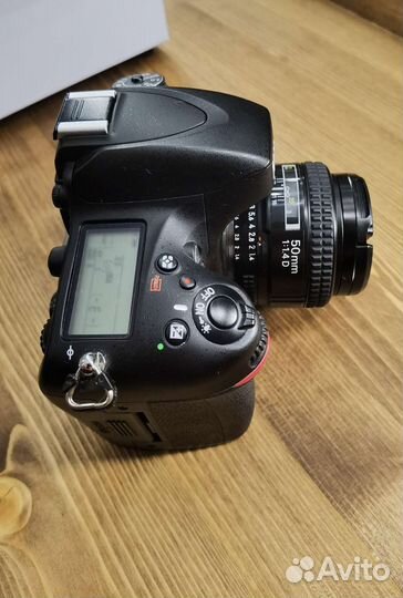 Зеркальный фотоаппарат полный кадр