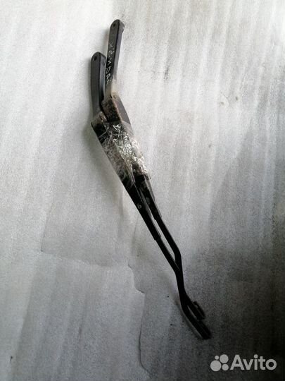 Поводок дворника Hyundai