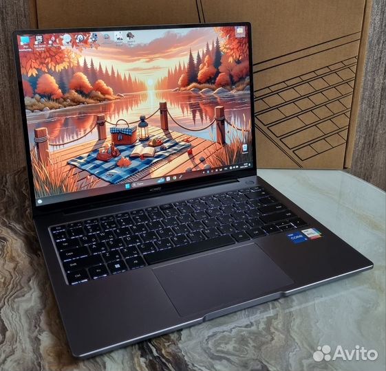 Мощный ноутбук Huawei на гарантии /Ультрабук