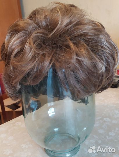Парик б.у