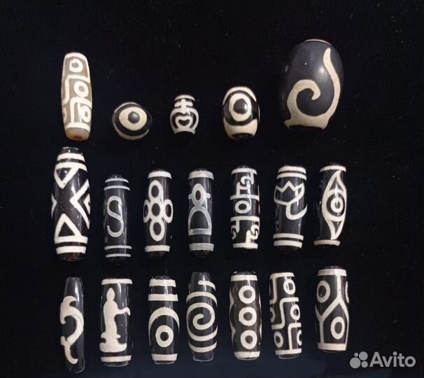 Бусины дзи, бусины из натуральных камней