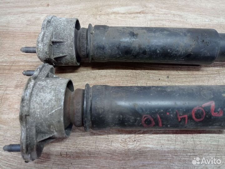 Амортизаторы задние мерседес w204