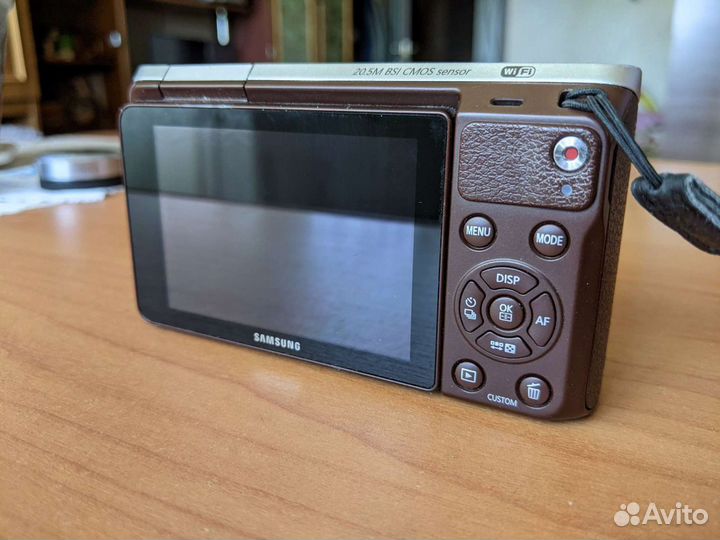 Samsung NX mini (NXF1)