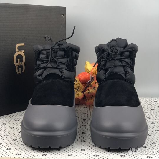 Калоши Ugg Classic Mini Lace-Up Weather Black