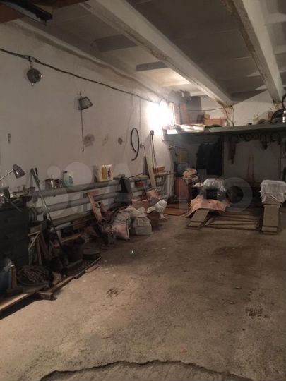 Гараж, > 30 м²