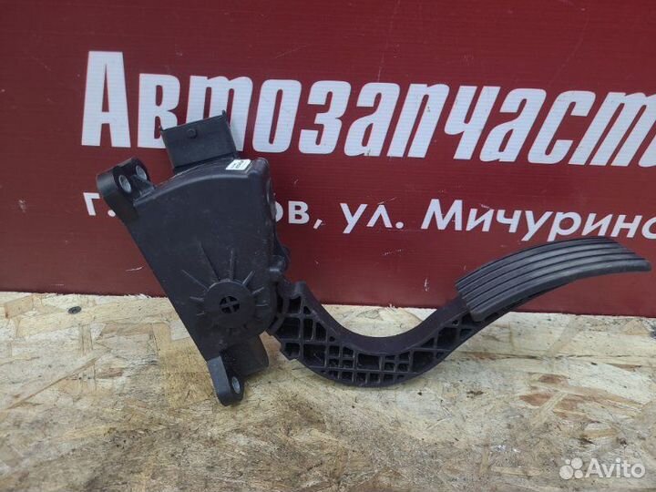 Педаль газа LADA Vesta