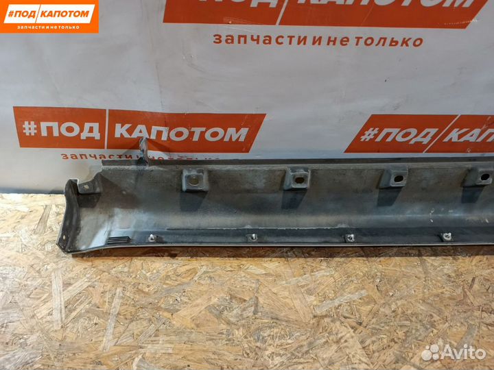 Накладка на порог левая Suzuki SX4 2007 7724180J1