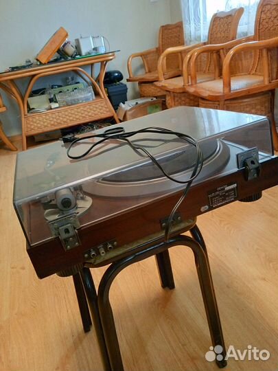 Проигрыватель винила denon DP1200