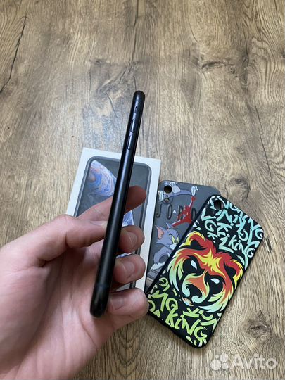 iPhone Xr, 64 ГБ