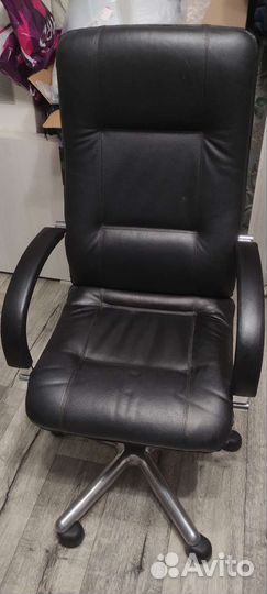 Компьютерное кресло