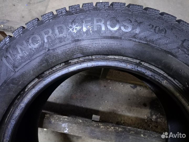 Gislaved Nord Frost 200 215/65 R16