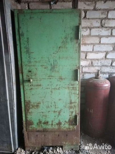 Шкаф металлический