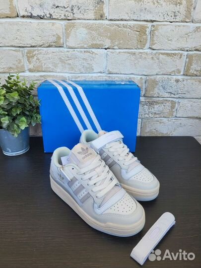 Кроссовки женские adidas forum low р.36-40