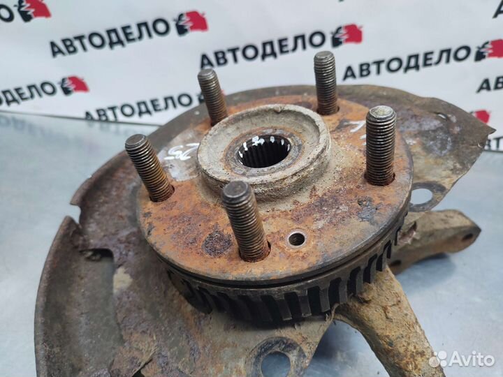 Ступица передняя левая Mitsubishi Eclipse 1G 1992