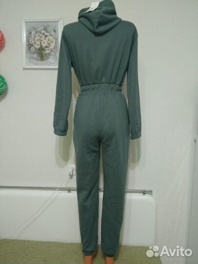 Комбинезон на флисе 46-48 р. Новый