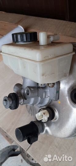 Вакуумный усилитель тормозов Mercedes S-Class W220