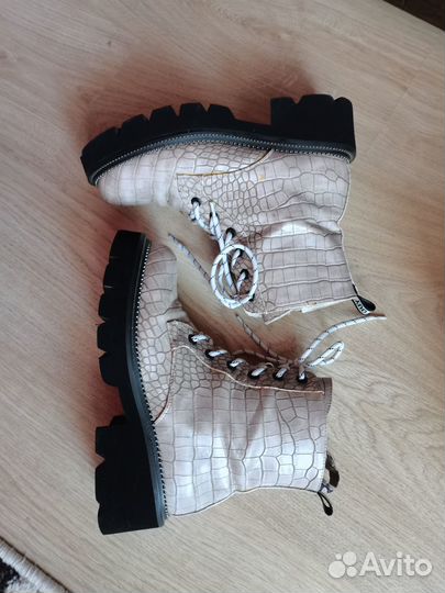 Ботинки женские