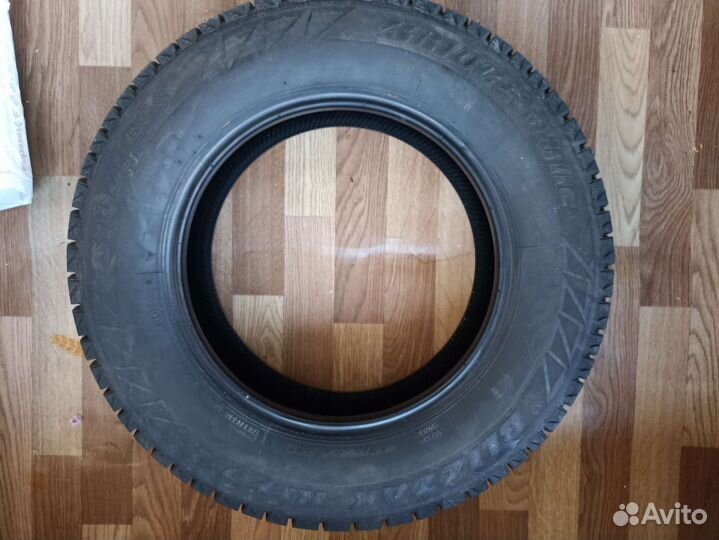 Bridgestone Blizzak Revo2 185/70 R14