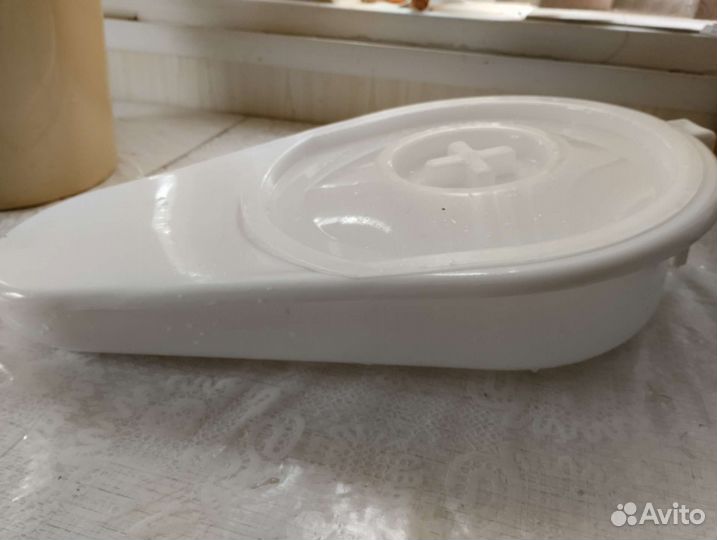 Утка медицинская. Судно подкладное