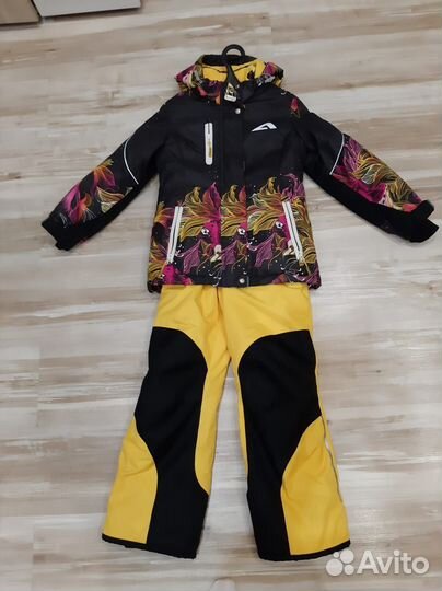 Зимний костюм для девочки 128 134