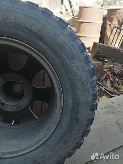 Contyre Transporter 225/75 R16