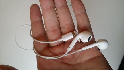 Наушники apple earpods lightning оригинал