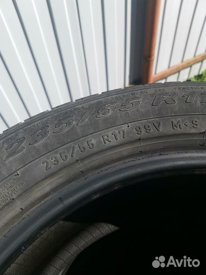 Pirelli Scorpion 235/55 R17 и 235/55 R17 99