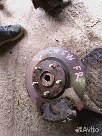 Ступица передняя правая Mitsubishi Outlander CW5W