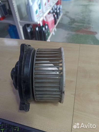 Мотор печки Honda CR-V RD5/Stream RN1/Civic ES1