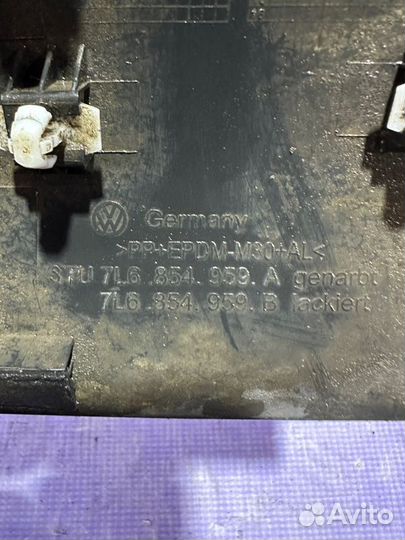 Накладка крыла левая Volkswagen Touareg 7L 2 2004