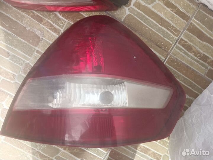 Задний стоп сигнал nissan tiida latio правый