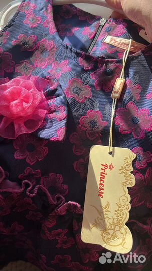 Платье для девочки новое на рост 104