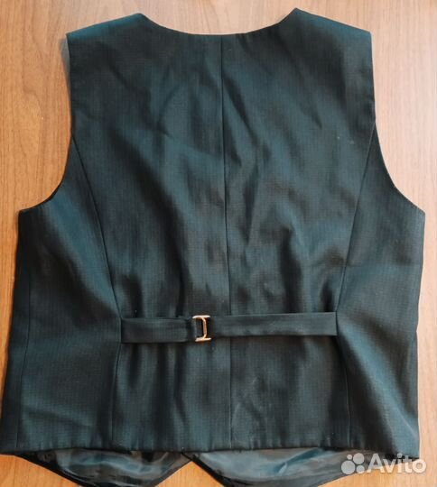 Костюм тройка на мальчика 10-13 лет