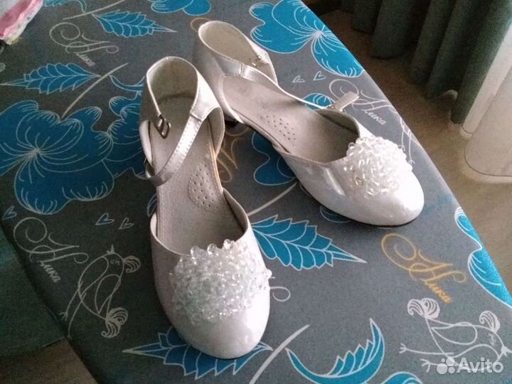 Туфли детские на девочку