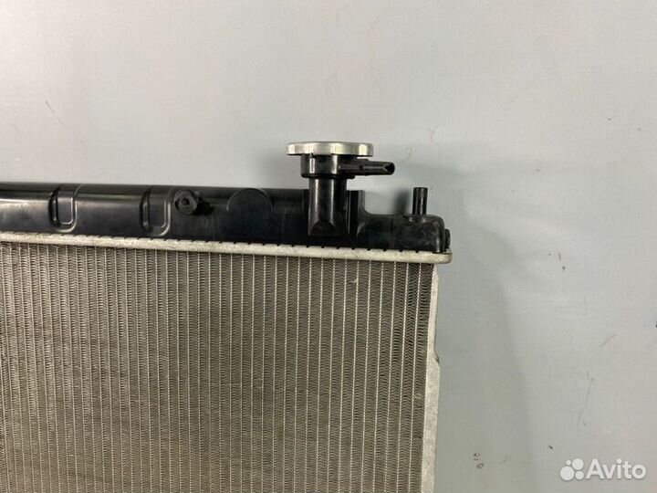 Радиатор охлаждения двигателя Nissan Teana J31