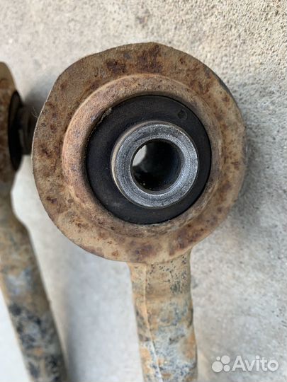 Рычаг подвески Audi 100 c4